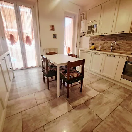 Ganymede By Quokka 360 - A Short Walk From Borghi Station * 코모